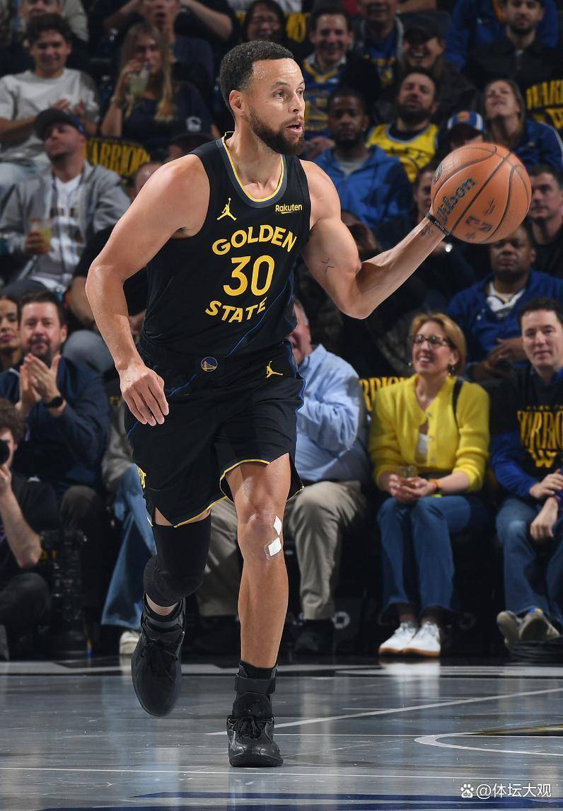 天博官方入口包含风云突变AC米兰加时末段完成体检清晨波特兰开拓者调整名单以备足总杯,费耶诺德今晚伤情更新看傻球迷的词条